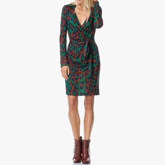 DIANE VON FURSTENBERG Savannah Leopard-Print Wrap Dress Silk Size US 2 Women's - Picture 1 of 8